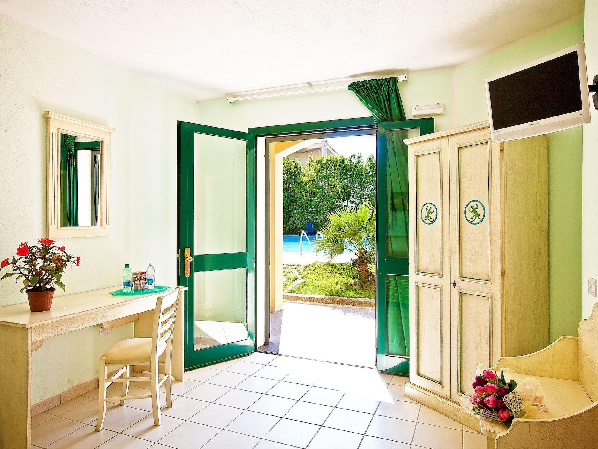 Ariadimari Hotel 3*